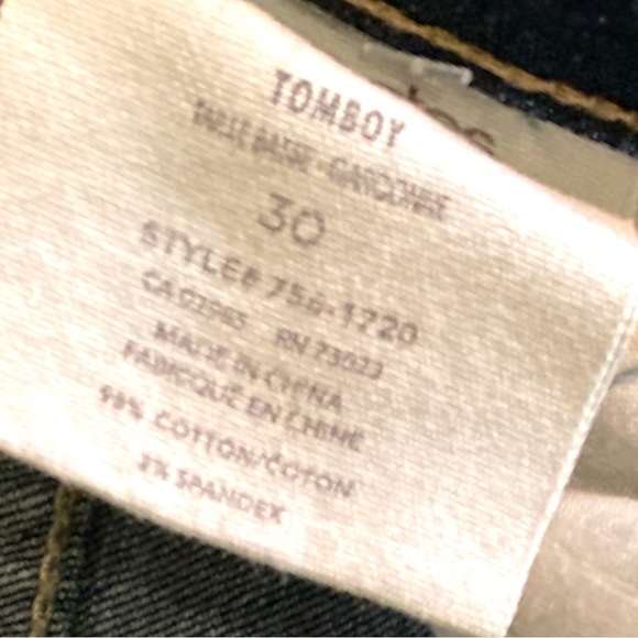 Bluenotes Tomboy straight leg stretch denim distressed jeans. Size 30 - Picture 7 of 10